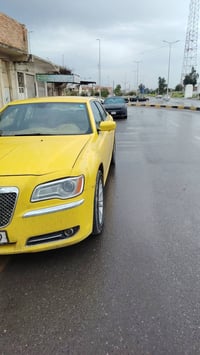 كرايسلر 300 • موديل ٢٠١١ • رقم بغداد