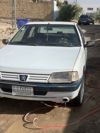 بيجو روى للبيع رقم قادسيه جاهزه السياره حداديه تبريد مكينه خير من الله...