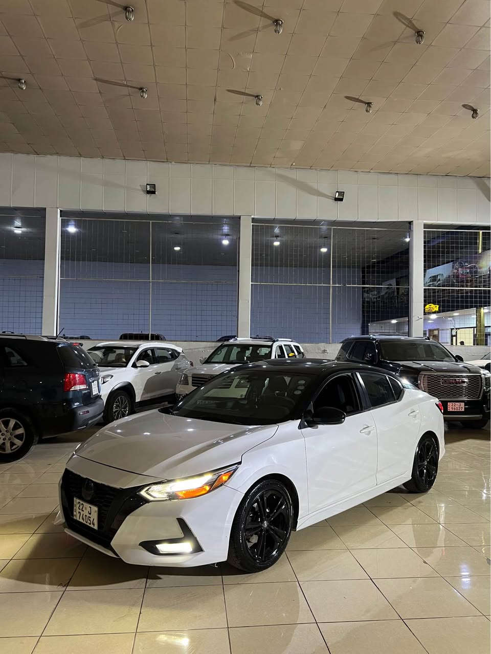 نيسان سينترا 2022 SR فول مواصفات 
سعر ١٣٨$ورقه و بها مجال 
مواصفات SR فول
بصمه ⚫️
شاشه كبير 🖥️
فتحه ( سلايت ) 
كامره 
رادار 
بابين بصمه 
تحكم ستيرن 
تحديد سرعه 
و بعد مواصفات هوايه 
ضرر: جملغ و بنيد صبغ و شبرين قباغ سندوق بدون دواخل بدون ارباك ١٠٠/١٠٠ ✅ سياره مرقم اربيل  جاهذ تحويل و غرامات شرط
مكان سياره اربيل شارع ١٠٠ م 
رقم موبايل *********** واتساب اكر, نينوى
