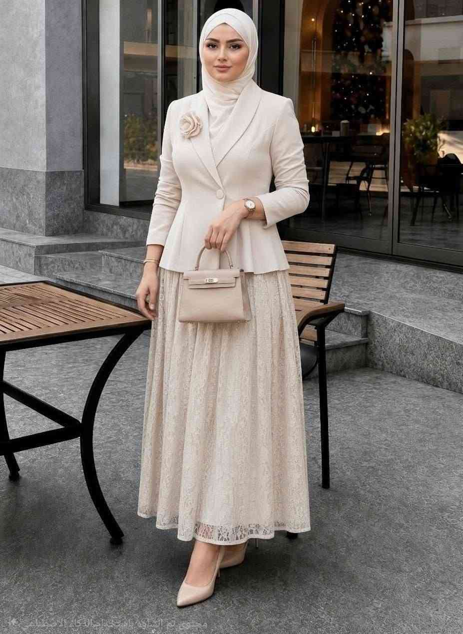 طقم بتصميم فاخر Vip يجمع بين الرقي والفخامه في قطعه واحده مميزة ويمكن ارتدأوه مع البروش او بدونه حسب الرغبة 

مكون من ستره وتنورة وبروش هدية  😍

القماش الاصلي جدا فخم   
* ستره مبطنه طول 60 سم
تنورة كيبور مبطن طول 105 سم 

* القياسات 
40/42/44/46/48/50 

* الوان / اسود بيج وجوزي وبنفسج    

* السعر / سعر القطعة 70 الف 

توصيل 5 الاف جميع المحافظات 
شرط الفحص قبل الاستلام


**إذا كنت صاحب هذا الإعلان وتريد حذفه لأي سبب، رجاءا أرسل رسالة إلى الدعم الفني**