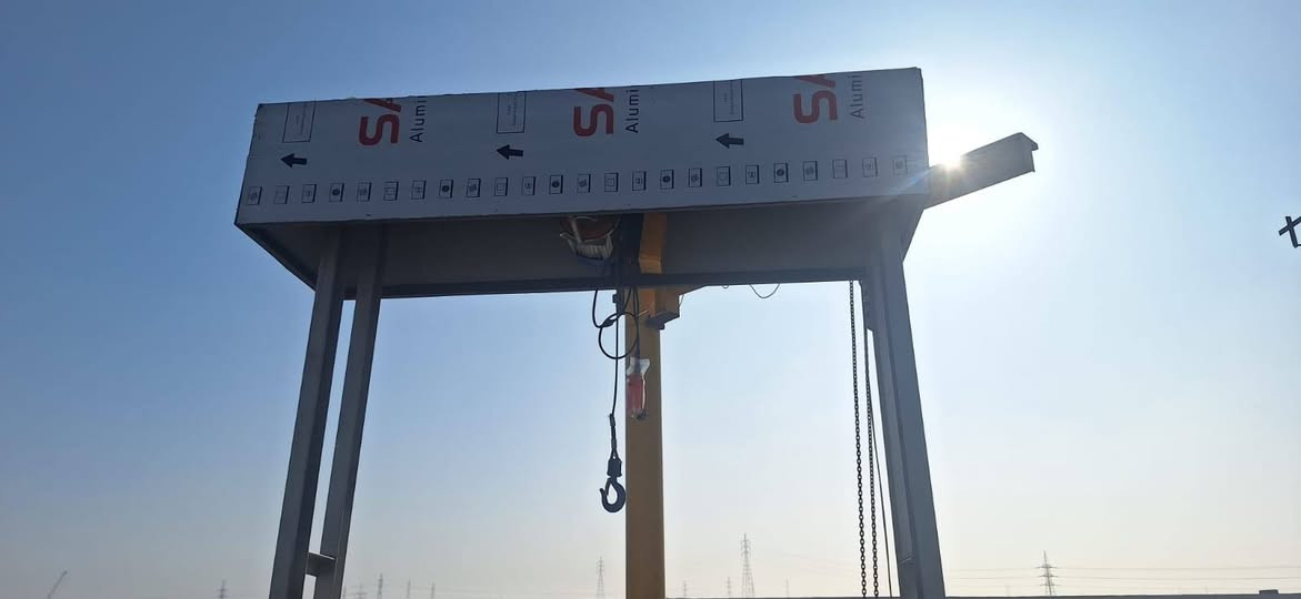 حداد متنقل كافه أعمال الحداده العامه ***********
جميع انواع اللحام
هيدروجين - ستانلس ستيل - صيني 💭

نفصل اي شي حسب الطلب ✏️

سقايف أبواب شبابيك فريمات 

اسعار مناسبه للتواصل *********** واتساب
