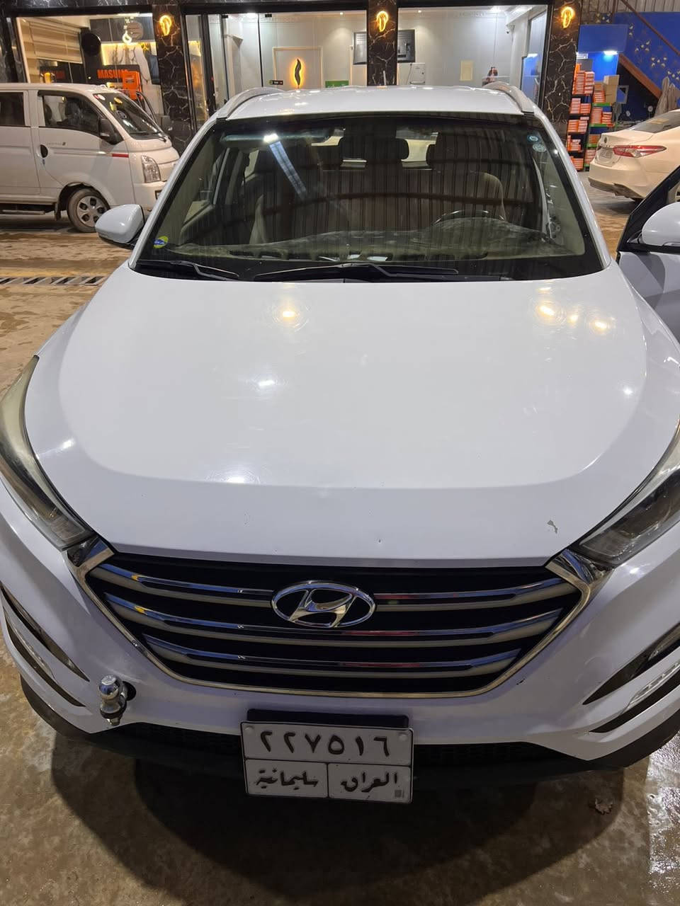 (السلام عليكم)
للبيع فقط (توسان) (2018) 
الهزة منتهيه بسنة (2023)
خليجي مكفول كفاله عامه ماعده بارد إصبعين بخشم الجاملغ 
رقم سليمانيه تحويل مباشر 
كير محرك كفاله 
تبريد تدفئة خير من الله 
صدر امامي خلفي تايرات جديده 
تحكمات ستيرن شاشه
تبريد قطعتين 
كامره خلفيه 
اشاير بل مري وتحكم كهربائي 
محرك دوش (2000)
ماشيه (120) وقابل للزياده 
السعر (190) وبيها مجال بسيط حك الجية
عنوان السياره صلاح الدين
للاستفسار (***********)
