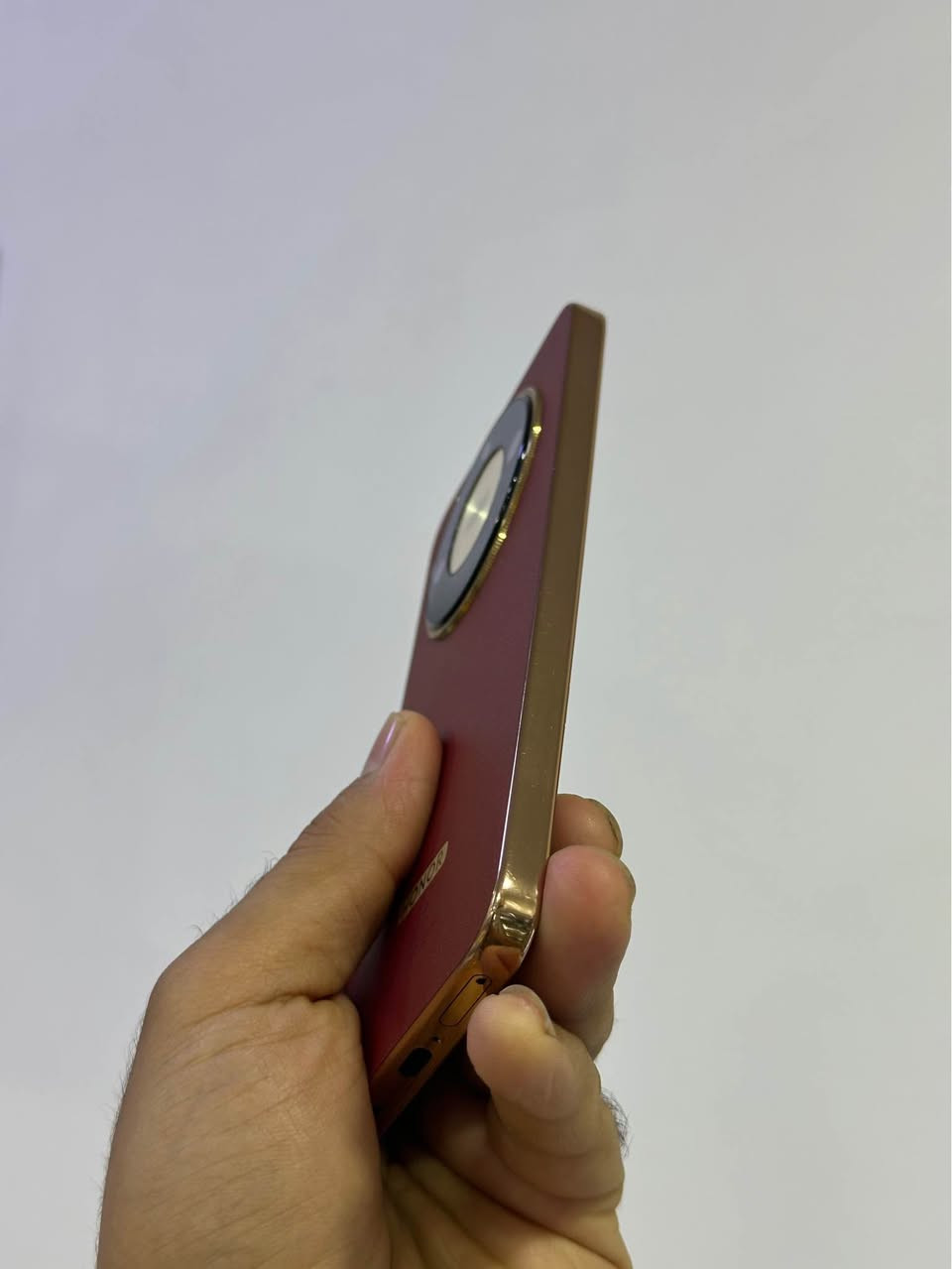 السلام عليكم للبيع هونر X9d 5G جهاز نضافتة 100% اخو جديد جهاز مكفول وبي ضمان فحص ذاكرة 256 عشوائية 24 جهاز كلش قوي بالمواصفات بدون ملحقات السعر 360 الف وبي مجال قليل مكاني البصرة *********** البصرة, العراق
