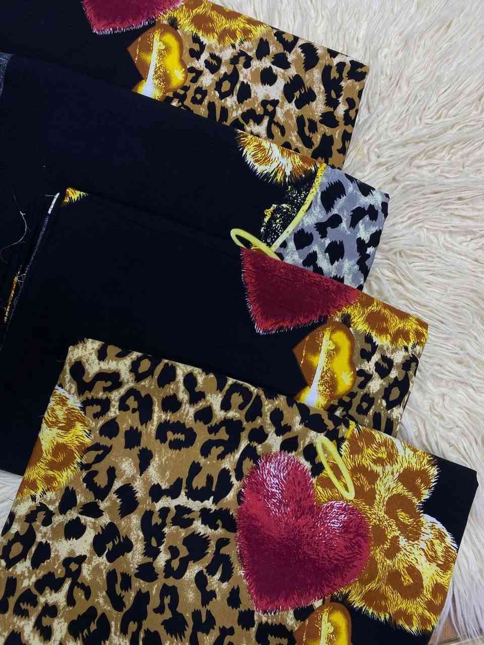 كشمير ايطالي قطني (القطعه مترين ونص)
البيع جملة ومفردللحجز***********او مراسله البيج 
افحص الطلب بوجود المندوب واي اختلاف الك حق الرفض
تتوفر خدمة توصيل بغداد وكل مناطق العراق 5
