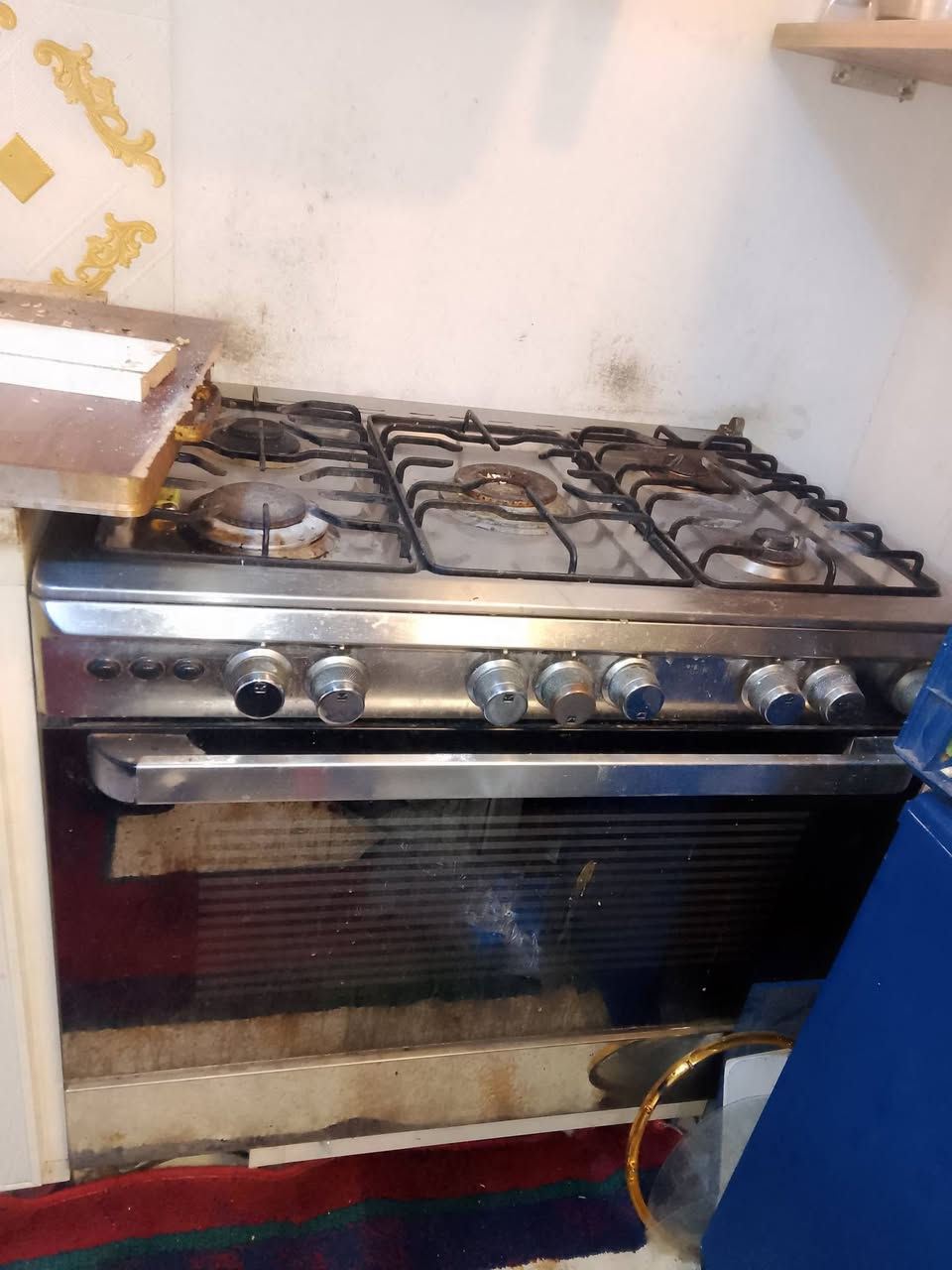 اسلام عليكم من رخصة للجميع طباخ باله للبيع سعر ١٧٥لعنوان بصره ***********
