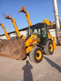 Jcb 2012 سعر 470 07504529742