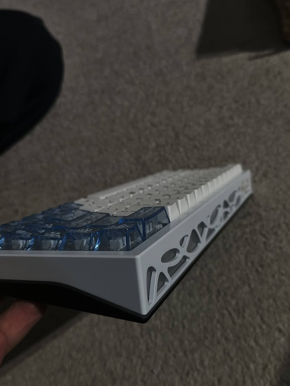 YUNZII AL65 ALUMINUM
Mechanical keyboard 

كيبورد ميكانيكي المنيوم من الافضل في السوق 
بمواصفات و شكل و اداء قوي 
٣ وضعيات اتصال 
ازرار قابله للتغيير يصير كله ابيض 
شي راقي وزن ثقيل اكثر من 1.5 كيلو 

السعر ٧٥ الف


**إذا كنت صاحب هذا الإعلان وتريد حذفه لأي سبب، رجاءا أرسل رسالة إلى الدعم الفني**