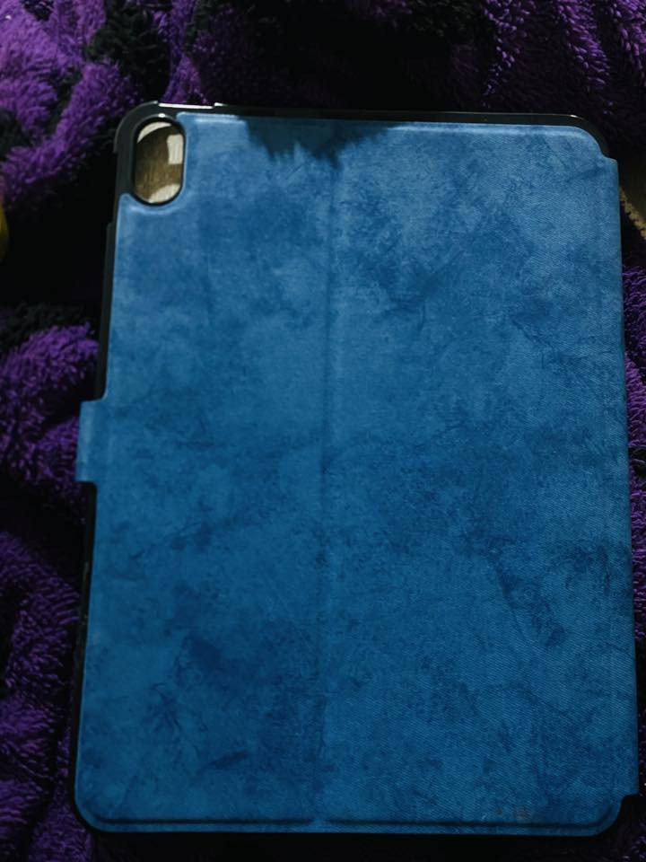 ايباد ابل 10 ذاكره 64 كيكا مبدل شاشه اصليه
البصمه الاصبع ماتشتغل 
وبي خلل ب حساس الاناره بس كلش ما مأثر يعني من تقبط السطوع كلش يطفه ترسته يرجع طبيعي بس يعني لو تخلي السطوع 95 ماله علاقه شغال فول ويخبل ببجي وكلشي العب بي يطفه بحاله وحده الاه تسوي السطوع 100 وتشغيلته بسيطه كلش ترسته ب ازرار الصوت والهوم واذا تحب تعال واتساب ادزلك فديو للايباد وشرح خاف مافتهمت المعلومه 
اللايباد بي شاشة حمايه ضد الكسر 
وستان
وحافضه فقط
السعر 220 وبي مجال حك الجيه
مكاني البصره المعقل


**إذا كنت صاحب هذا الإعلان وتريد حذفه لأي سبب، رجاءا أرسل رسالة إلى الدعم الفني**