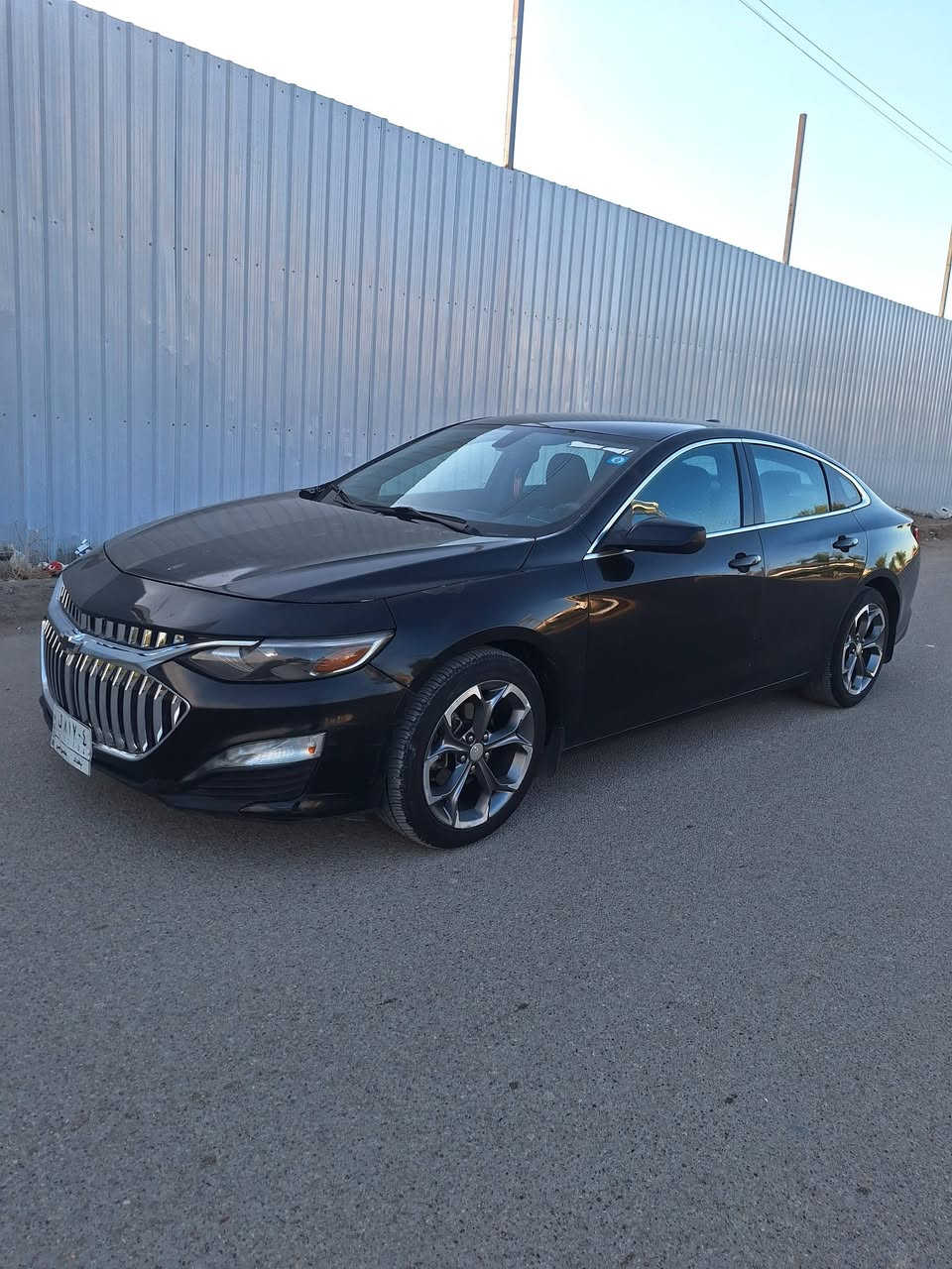 السلام عليكم شوفر ماليبو  LT 2020   فول  للبيع 
حادثه   جاملغ وبابين  بدون دواخل موضحه صور الحادث
محرك  وكير  مكفولات 
تبريد ثلج ثلج  تدفئة 
حداديه صدر نظيفه جدا جديد 
مواصفات فوول معروفه  LT 
السياره نظيفه ماشيه 81
رقم بغداد ألماني  سنويه مجدده لل 27  تحويل مباشر 
السعر. 105
***********
***********
