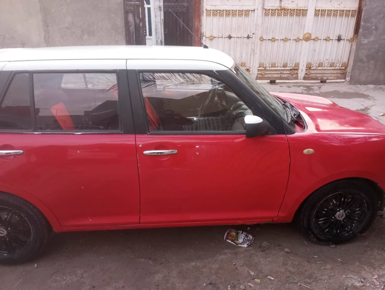 نيفان ١٢ كير مكينة وحدادية جدد كهربائيات وضع الشركة رقم بابل انكليزي شرط التحويل بيها باب صبغ على أثر عكس السايق العنوان حلة
***********
