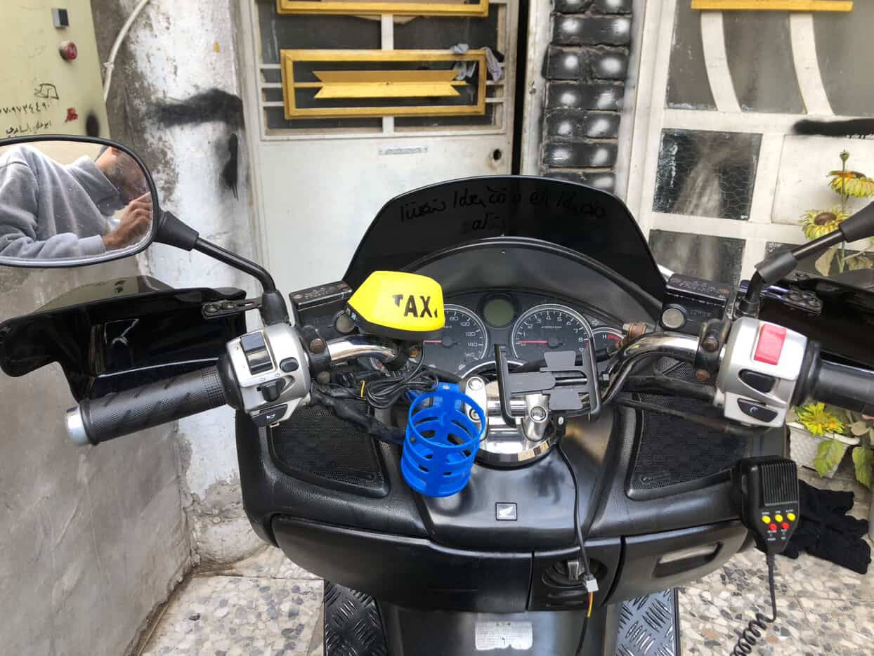 فورزه 09 للبيع مكينه وكلشي مكفول وشغال. فقط الكير ملغي. دراجه حلوه ونضيفه وترايك وين متريد. مكاني بغداد حي اور *********** سعرها مليون و١٠٠
