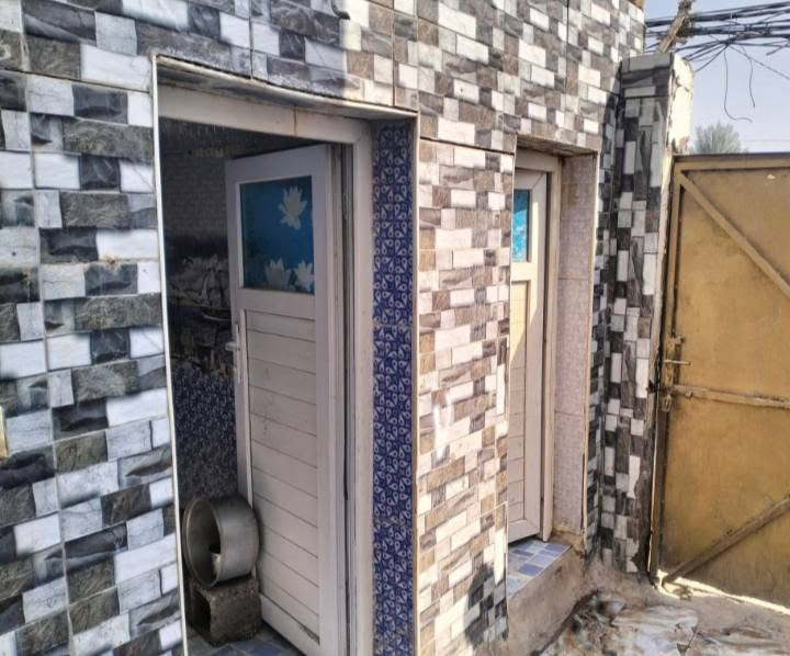 السلام عليكم بيت 120متر البيع عدال ابو جاسم مكلف في النشر غرفتين وصاله مطبخ استقبال بيه حديقه بيه مرتبه من الاتصال على الرقم *********** استفسار اتصل على هذا الرقم حي الحضاره مقابل حي الحضاره  سعر تفاق على تصال عليه على الرقم استفسار
