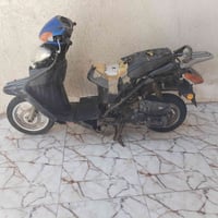 دراجه سبيسي للبيع ابيع كومة حديد الدراجه شغاله بس  متروكه صارلها هواي ...