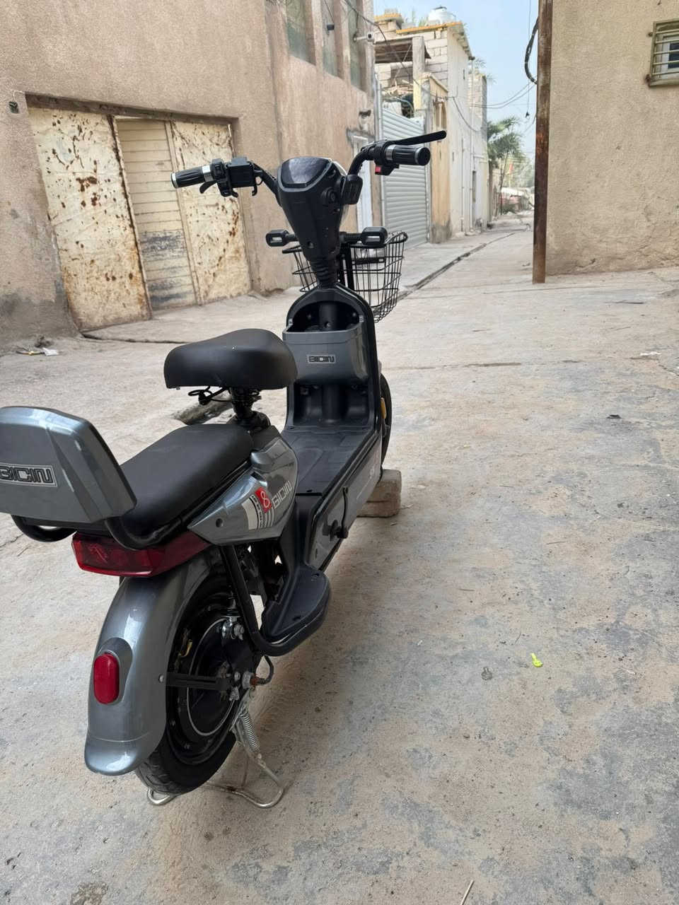 دراجه SK8 ملف 800W سرعه 65 4بطاريات سله اماميه لون رصاصي 3نمر لايت عالي ناصي هورن اشاره يمنه يسره سعر ٣٠٠ وبيها مجال مكانها زبير


**إذا كنت صاحب هذا الإعلان وتريد حذفه لأي سبب، رجاءا أرسل رسالة إلى الدعم الفني**