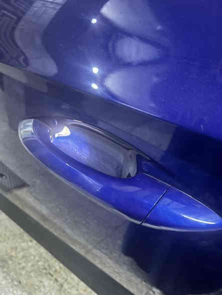 السلام عليكم.   
للبيع توسان موديل 24 
ماشي 11 مايل 
كشن كهربائي 
بصمه 
صندوك كهرباء
ترحيب 
سياره اخت جديده 
حادثه كلش خفيف 
ترقم شمالي 
سعر سياره 175 $ بيه مجال حك جيه 
مكان سياره الانبار 
بجم سياره كبس شركه 
صوره الحادث موجود تريد رقم شاصي 
***********الموبايل
