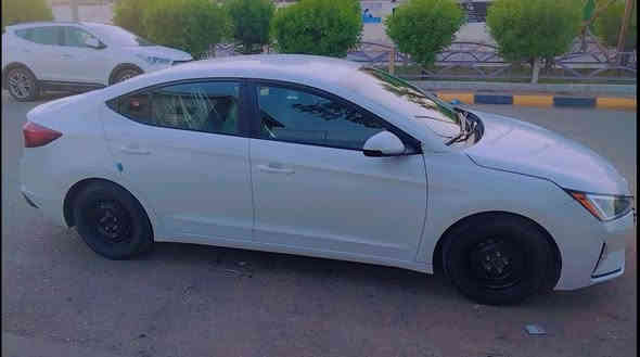 النترا ٢٠١٩ وارد أمريكي صبغ جاملغ و بنيد بدون دواخل رقم بغداد
السعر ١٣٥ 
***********
*********** واتساب
