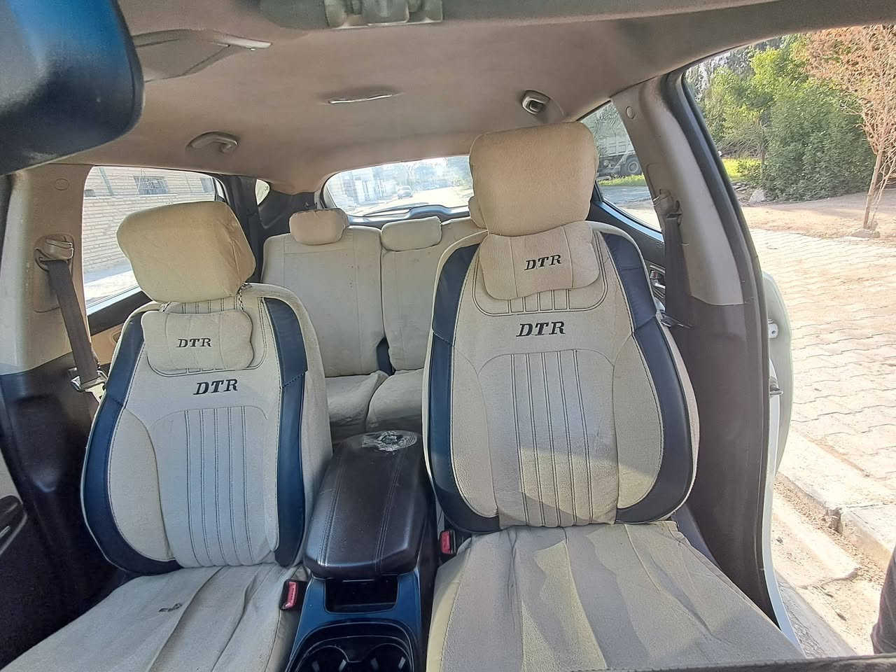 *********** السعر ١٣٣
سنتافي ٢٠١٤ خليجي 
 ٤ سلندر محرك ٢٤٠٠ دوش
 ٧ راكب 
سويجات شركه  عدد ٢
فول تحكمات ستيرن
كامره خلفيه  حساس 
لد امامي خلفي
تبريد ثلج ٣ قطع
 سيارة مكفولة من الضربة القوية
بيها صبغ بصيط بل دور الجاملغ ورة السائق وبارد
مكاني نجف
