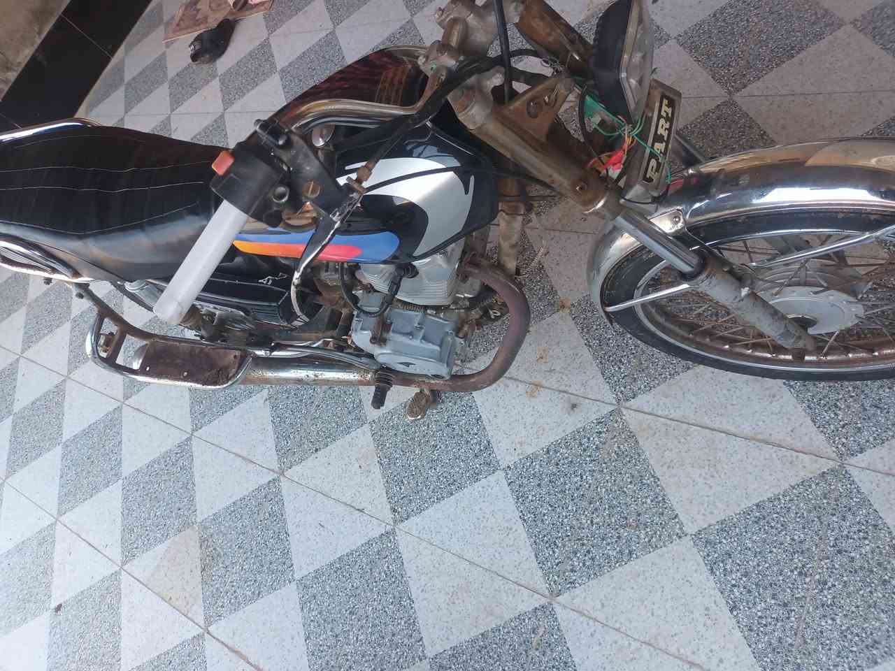 اللبيع نضيفه موديل ٢٠١٥ أوراق مكاني كميت نهرسعد  ***********
