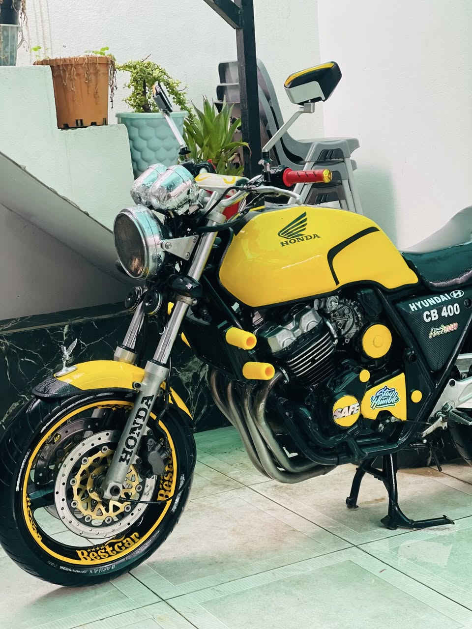 بطح CB400 محرك اسود 16 ولف
دراجة مكفولة عامة شرط مابي نقص

محرك مفتوح بس شرط اخرس

لاصرف لاًبخار اخرس مابي اي عيب شرط دك فصلات

كهربائيات كامل شغال نكرة سلف

كيجات شغال سرعة فرة كرينگ كولة شغال مابي اي نقص 

تايارات لوك بريكات بل مكان ديساكات لوك

دراجة بيلاد اسود لزگة عام اصفر جمالية ماشاالله كلش حلو احلة منل صور دراجة مكفولة كفالة عامة

سعر12 ورقة💵

رقم موبايل***********📞

عنوان کرکوک شورجە یم مطعم حمة ناصر
