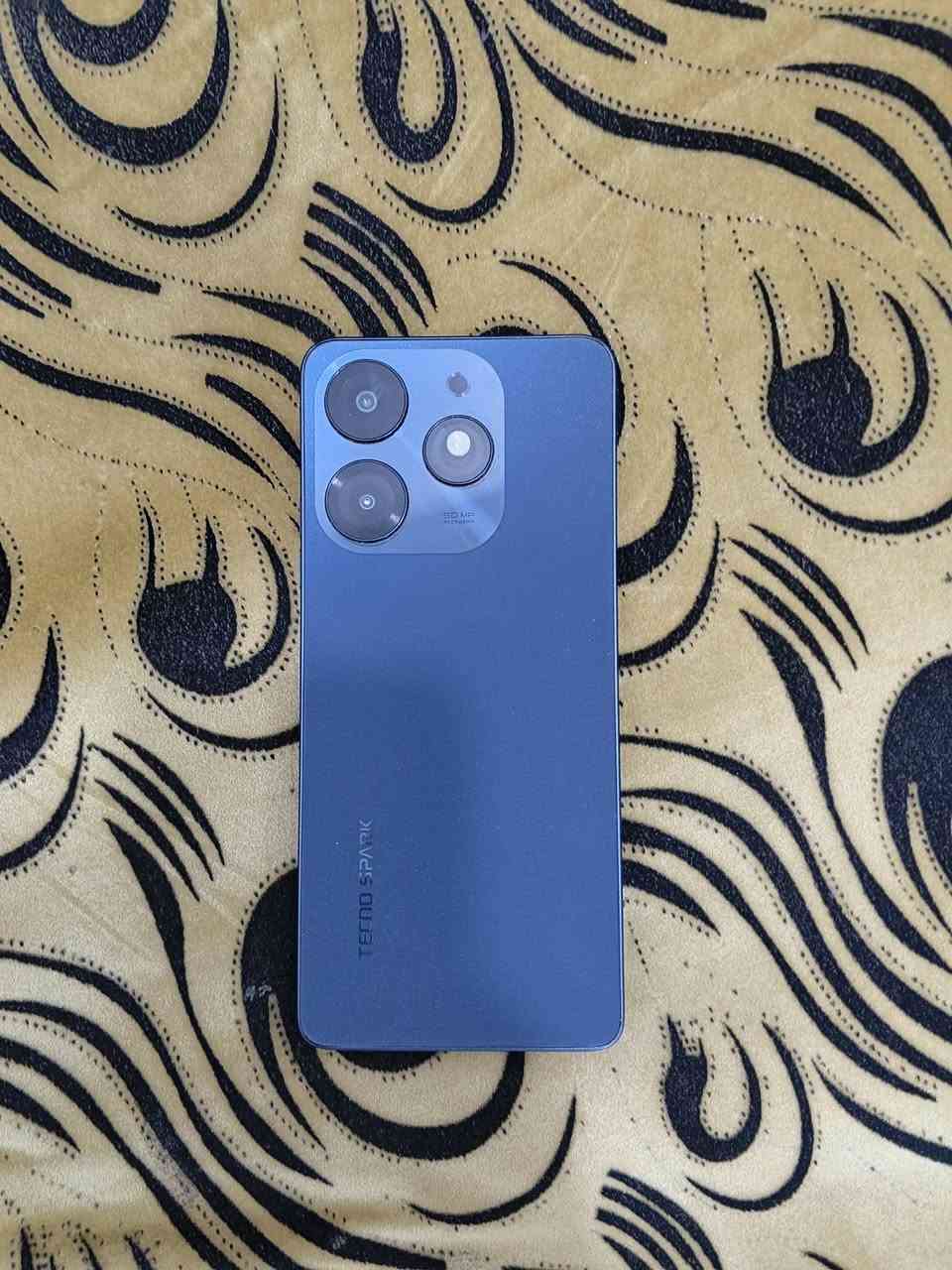 سلام عليكم اخوان جهاز تكنو 10برو ذاكره 128جهاز حيل نصيف ولاشخط بي ولاكسر ولامصلح للبيع مكاني سوق الشيوخ الاستفسار عله رقم ***********
