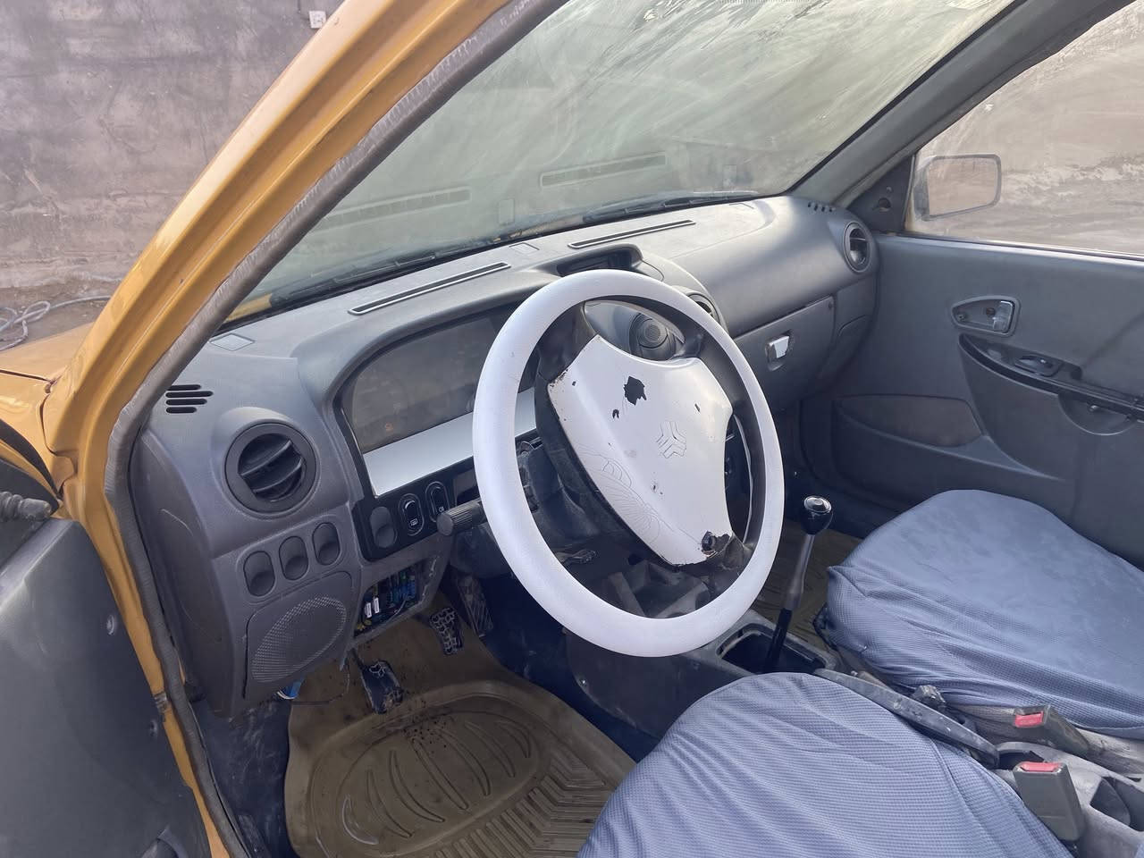 سايبا 2013 رقم قادسيه نضيفه حداديه ومكينه وكير خير من الله والكشر شوفه عينك عليها ٤٢٠ الف راعيها موجود ابيع فقط. راعي مكاني ديوانيه السعر 16 وبيها مجال حك جيه شراي تعال خاص او تتصل ع رقم ***********
