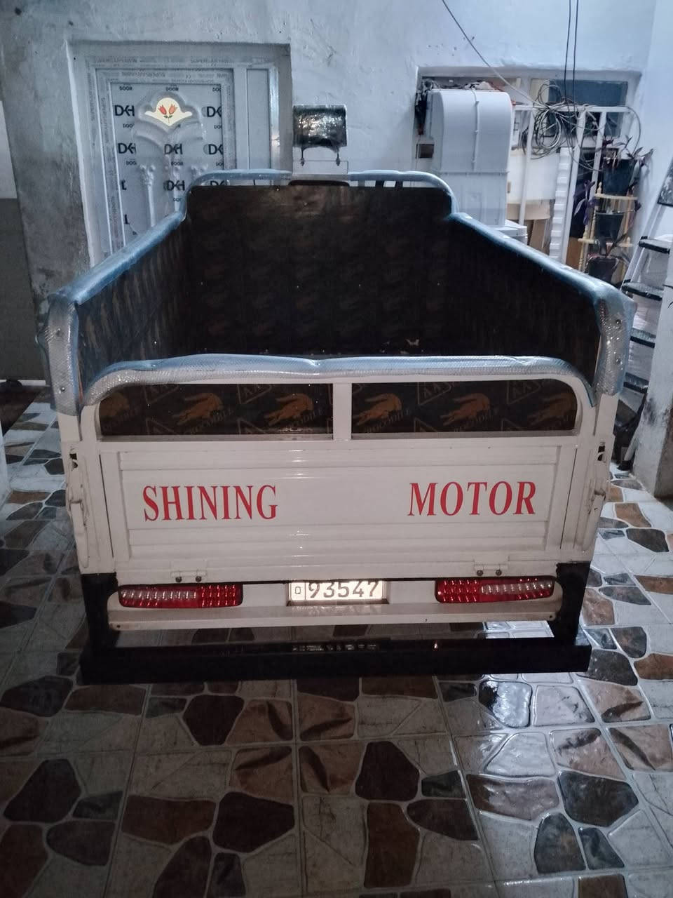 السلام عليكم ستوته للبيع موديل 23 طالعه بال 25 شهر 11 السعر خاص***********
