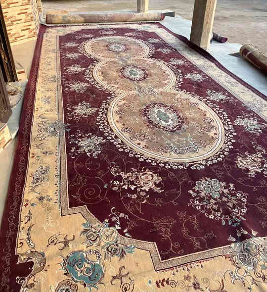 زوليه العدد 2 ايراني نظيفات الاولى طولها 8*3 والثانيه طولها 7*3 السعر 200 وبيهن مجال للشراي العنوان الوركاء للاستفسار على الرقم ***********
