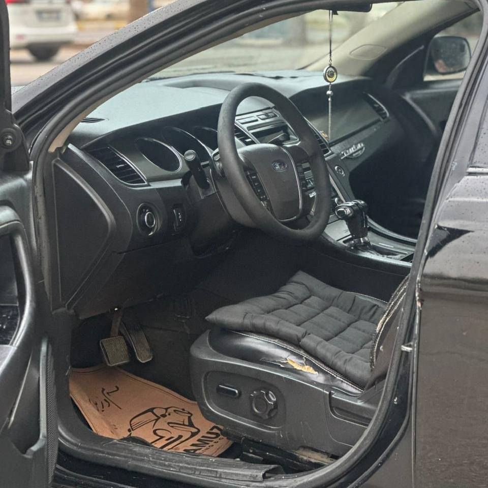 فۆرت تۆرۆس 2012  فول مواسەفات 
به س سلايت نيه 
تازه پيشى داگيراوه 
رؤنى گێڕی گۆڕاوە
به شه رتى گێڕ مە کینە تە قە و رەقە 
كامل مه سرووف كراوه توند و تؤڵە 
تايه ى تازه يه 
سه نه وى ٦ ساڵە بە سە ر چووە
بە شە رتی ئە وە لیات  ئە ی فرۆشم 

سعر : داوای بکە لە کۆمێنت ڕاستەوخۆ بۆت دێت 🤖 

تە حویلیش ئە کرێ 
کامل پە مپە بۆ جوانی 
زؤر بئ كئشه يه به نزين زؤر كه م ئه خوا 
گۆرینە وە ئە کە م بە سە یارە ی دووبە ی 
پارەی بڕاوەیە کە 

بۆ زانیاری زیاتر پەیوەندی بە خاوەنی 

***********
