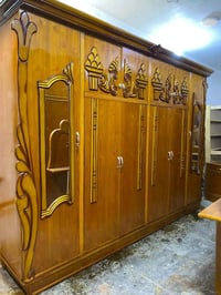 أثاث غرفة نوم • غرف النوم