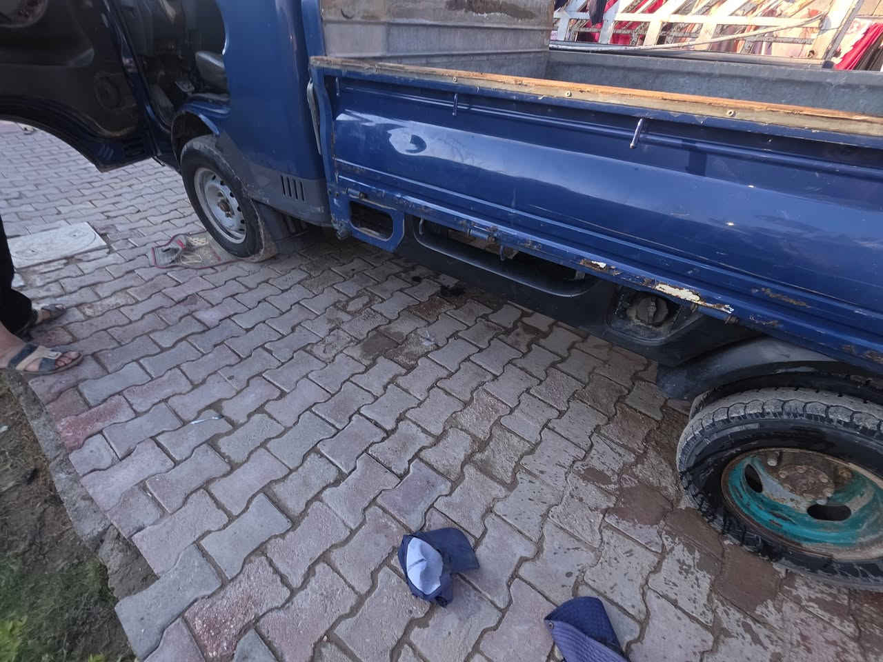 سياره هونداي موديل 2004 رقم بغداد انكليزي مكاني بغداد سنويه ل28 إستفسار على الرقم ***********
