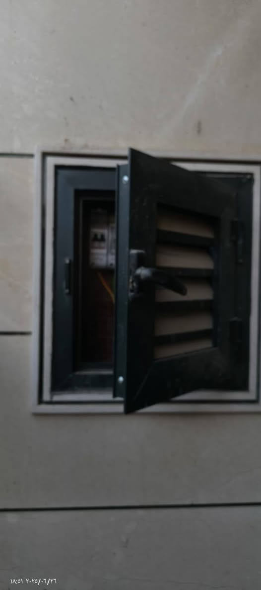 مكتب الزبيدي للعقار🏠🏠
للبيع بسعر مناسب جدا بالنسبة للقاهرة 🏠🏠🏠
العنوان حي القاهرة بظهر خزان المياه طابو صرف🏠🏠
عنوان مكتب الزبيدي حي القاهرة بظهر تانكي المي مقابل جامع المثنى 🏠🏠
 مساحة ٦٠ متر واجهة مرمر الشارع تبليط 
يحتوي الطابق الأرضي على طرمة+صالة + مطبخ +خدمات+غرفة نوم
والطابق الثاني يحتوي على غرفتين نوم + خدمات 
للاستفسار أو للحجز يرجى مراجعة مكتب الزبيدي الهندسي أو الاتصال على : 
***********📞📞📞
***********📞📞📞
