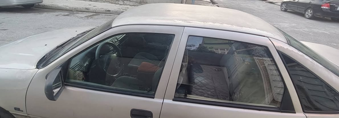 فكترا لون اصفر ذهبي بدون ضرر. محرك 16 شرط  بدون صرف ونفخ.رقم نينوى الماني سنوية عظم  لل28. اني الشرعي.  بيها تقحيل فقط.  السعر 42 
استفسار اتصل ***********
