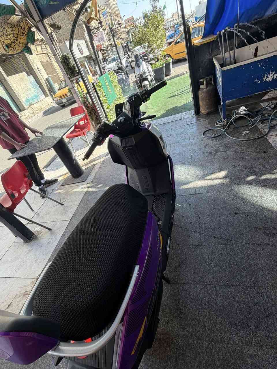 دارجه شحن للبيع 
نوع (النيار گارو )) 2026
موصفات🛜 بصمه🫆 عن طريق كارت 💳رمز سري 🔢
ملف2500
90كيلوً متر
تمشي حقيقي 81
سعر مليوم و100قفل
عنواني الاعظمية
***********
