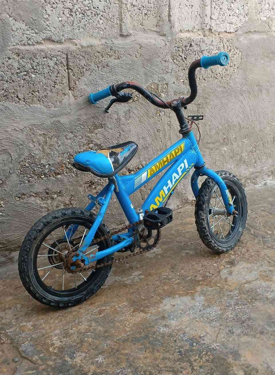 سلام عليكم شباب باسكل للبيع حجم 12 نضيف حط سعر من يمك باليرضي الله وخذ مكاني بعقوبة شراي راسلني خاص ودلل أو اتصل ***********
