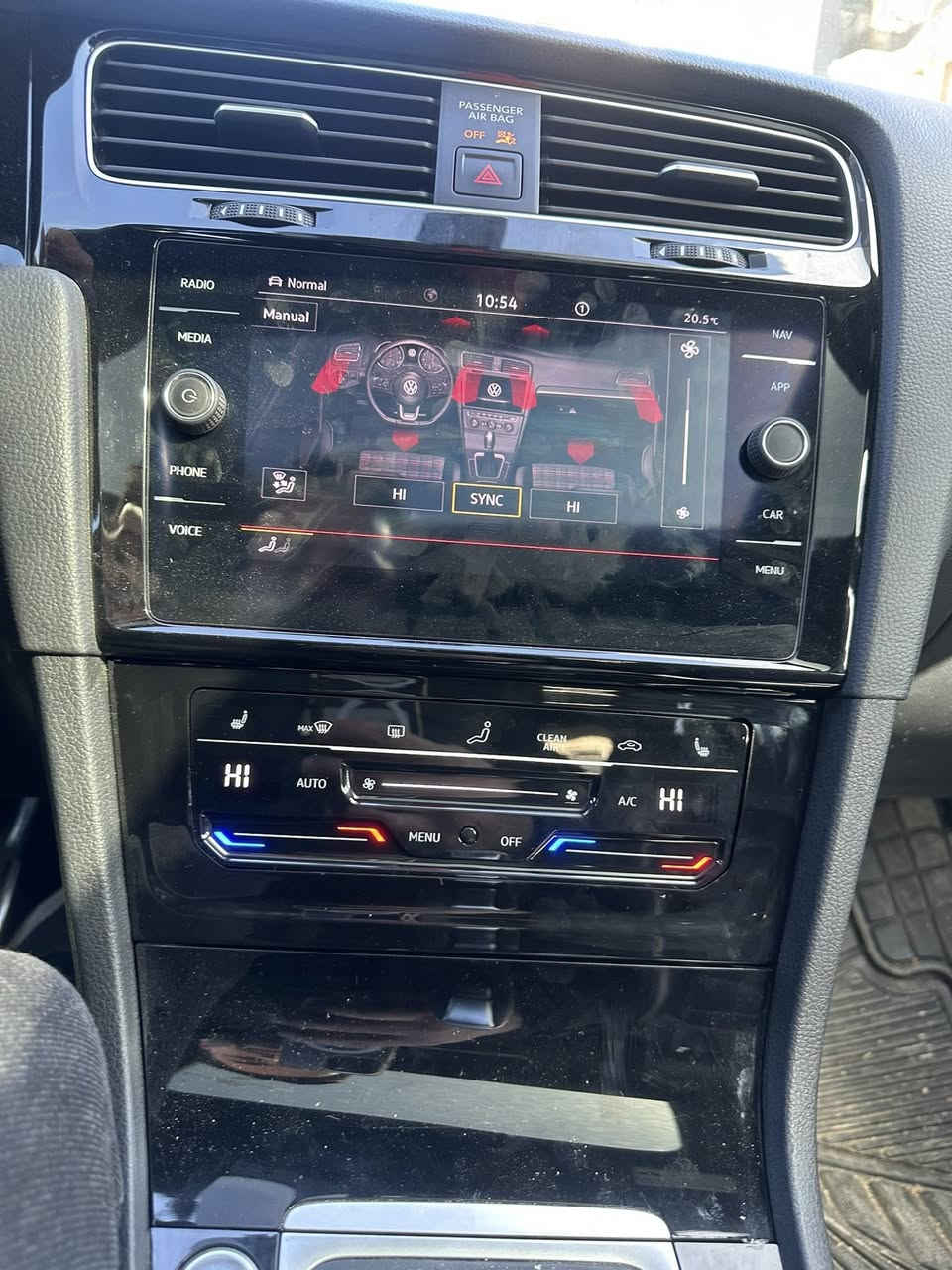 للبيع تبريد لمس
يرهم ل كولف جهاز جديد مامستعمل ومفحوص اي عيب مابي 

بشرط شغال 

تصميمها كلش. حلو و انيق و لمسها كلش سلس و خفيف

مكان كركوك 

120$

*********** واتساب
