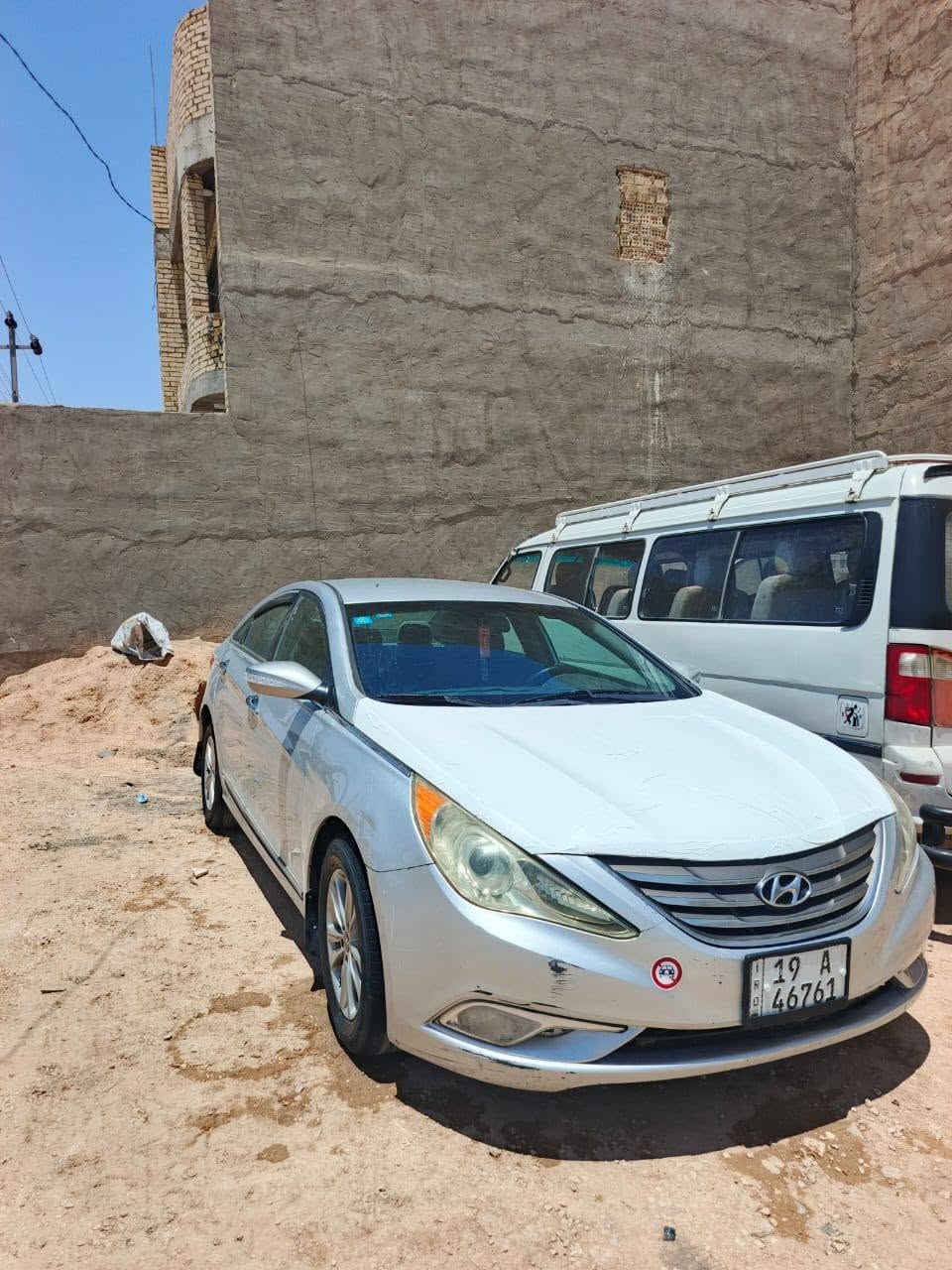 سلام عليكم سوناته أمريكيه14رقم كربلاء انكليزي  بيه صبغ بيبان جهت اليمين تبديل موسسه نفس الون او جهت السايق صبغ بدون داخل مكاني كربلاء السعر 85او بيه مجال ***********
