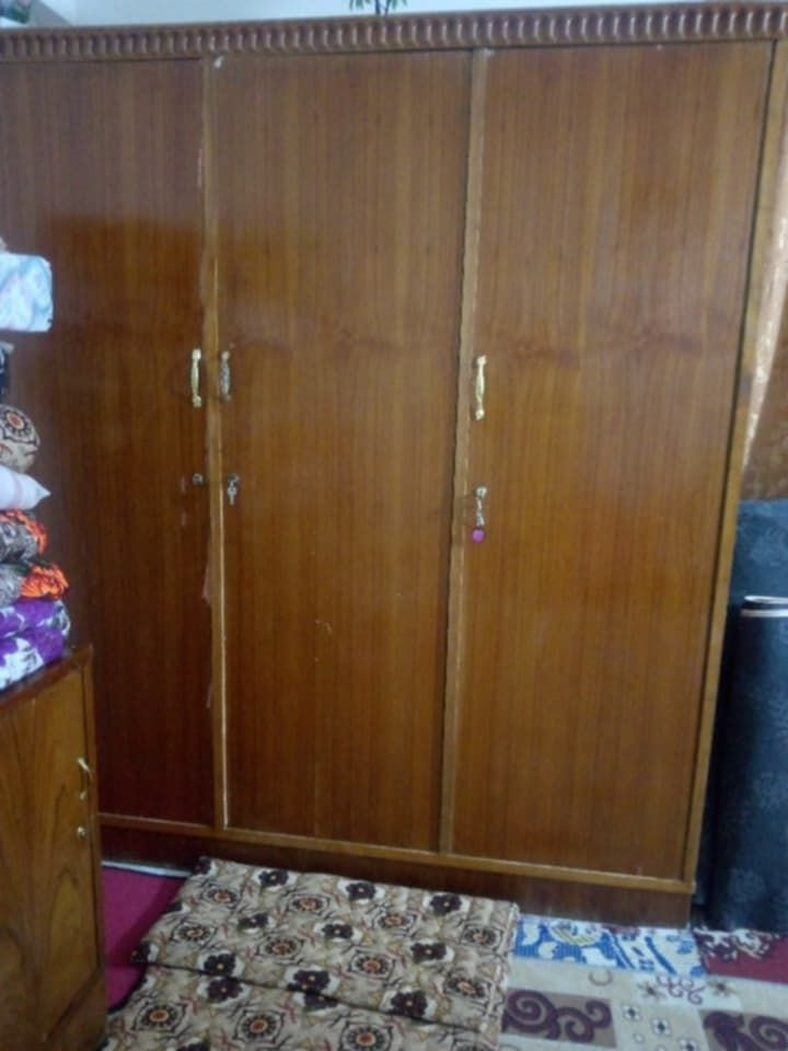 للبيع كنتور ٣ أبواب مستعمل نضيف
السعر ١٧٥
العنوان سامراء
هاتف ***********
