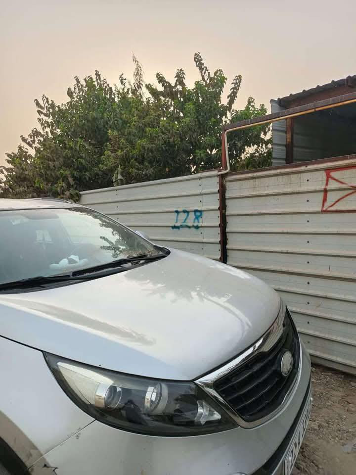 سبورتج مديل 15 رصاصي رقم اربيل سياره مكفوله من صبغ وضرب سنويه جديد وهزه جديد متواجد به بغداد
