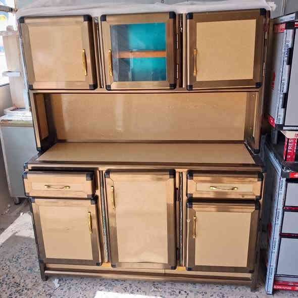 كاونترات البيع مستعمل البيع 
نضيف 100/100مابي اي ضرر
مكانهم الكوفه السعر 150الواحد
وساب المعمل *********** النجف
