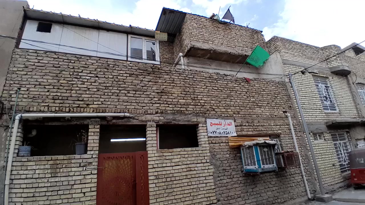 سلام عليكم بيت للبيع شعله قطاع السادس قرب ملعب العاصفه بصف الركن مساحه 80متر  للاستفسار ***********
@إشارة
