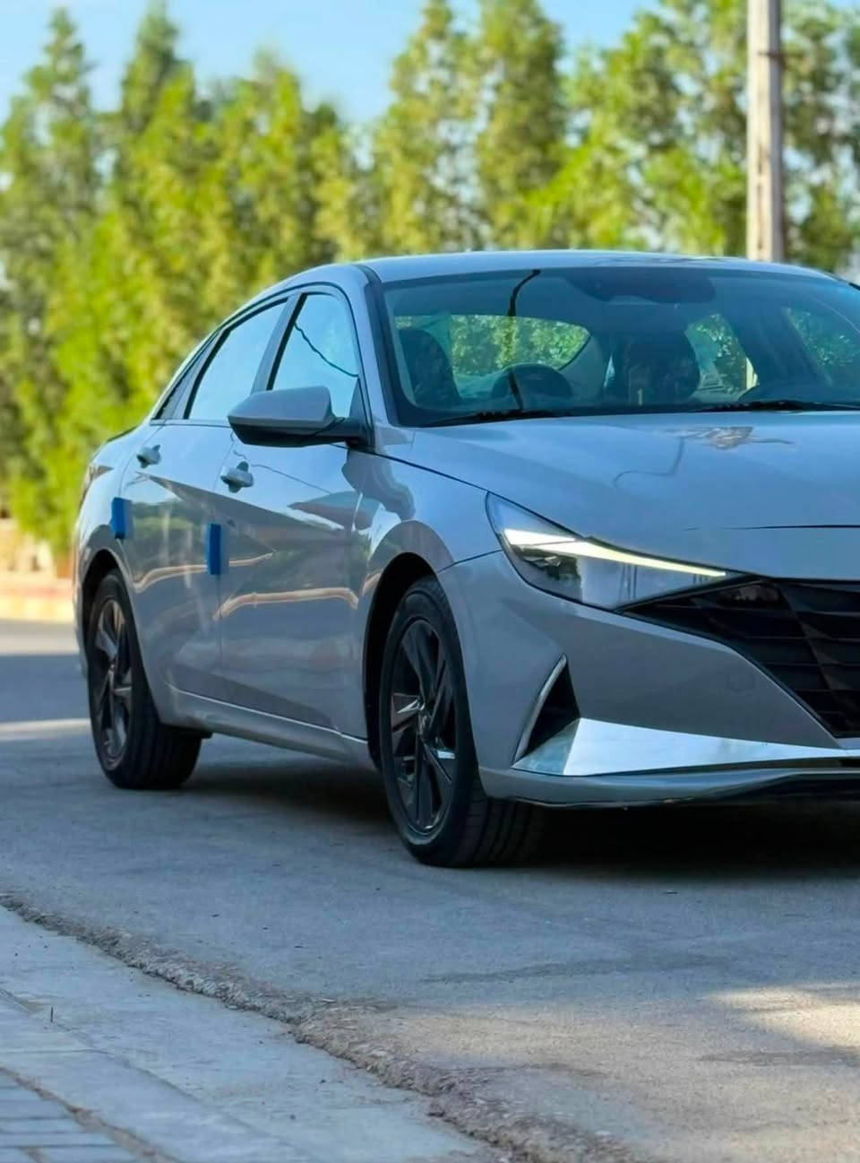 النترا 2022 معوقين بغداد وكاله مضمونه من المالك  لون سمنتي مميز فول مواصفات عده الفتحه مكينه 2000 دوش كير ومحرك مكفولات حداديه جديده تبريد ثلج بدون اي نقص جاهزه للاخير مكان السياره واسط السعر 122 وبيها مجال ***********

