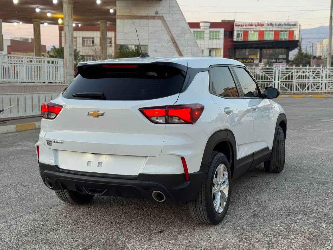 Chevorlet Trailblazer LS 2023 تريل بليزر

جملغ و نص بوند صبغ بدون دواخل بدون ارباك 👌
باب النفر شبرين تعديل بارد، ٩ الاف ميل ماشية 
راديتر شركة و حماوة مضبوط ✅

جاهز بدون مصرف و كل شي بلادي شركة 💯

سعر بلاش 🔥 112 ورقة و مجال بسيط
مكان عقرة " ئاكرئ"
واتس اب و كورك *********** Singapore
