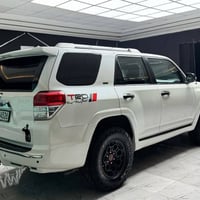 فور رنر 2012  فول مواصفات محرك 6 سلندر فور ويل  سلايد روف جلد كراسي كه...