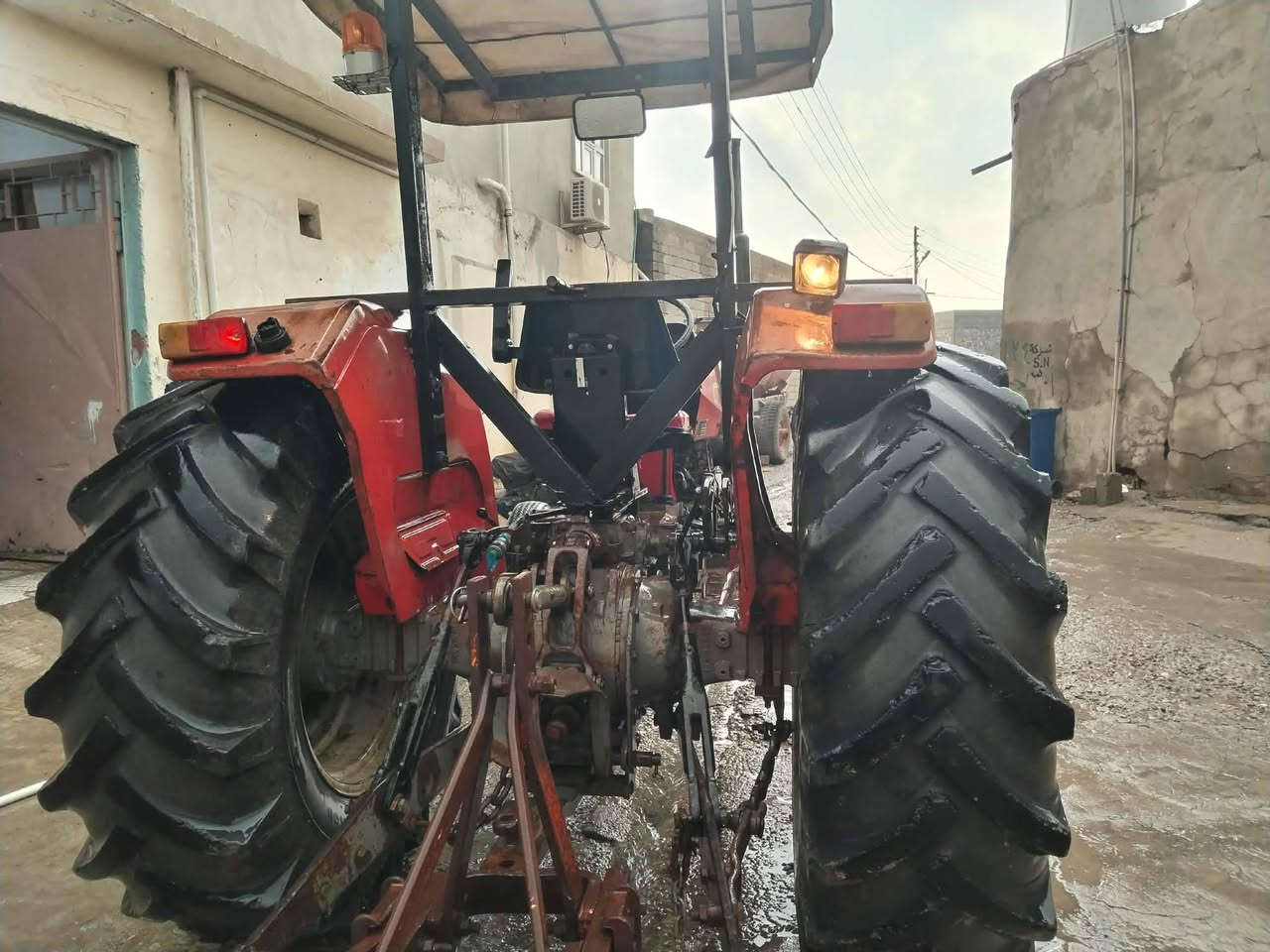 السلام عليكم تركتر للبيع ٢٧٥ العنوان قضاء الحمدانية معرض زيد مكلف بنشر استفسار مع صاحب الرقم ***********
