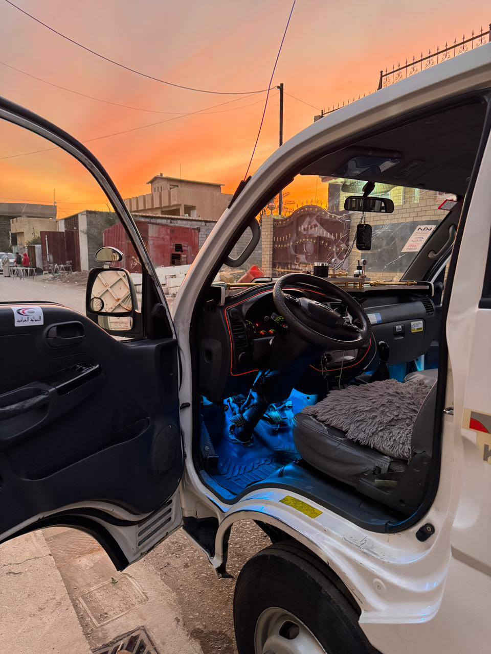 اللهم صلي على محمد وال محمد.
من رخصه الادمن.
كيا فحل موديل 2015
رقمه انبار مشروع وطني بأسمي مداور ثاني يوم 
مكينه شرط واكسب شرط بس كير كايم
تخم تاير 14 جديد تخم تايرات جدد 
ضربته ربع القماره وباب الصدر مثل ما موضح بل صوره 

***********
***********
مكاني ديالى الخالص
