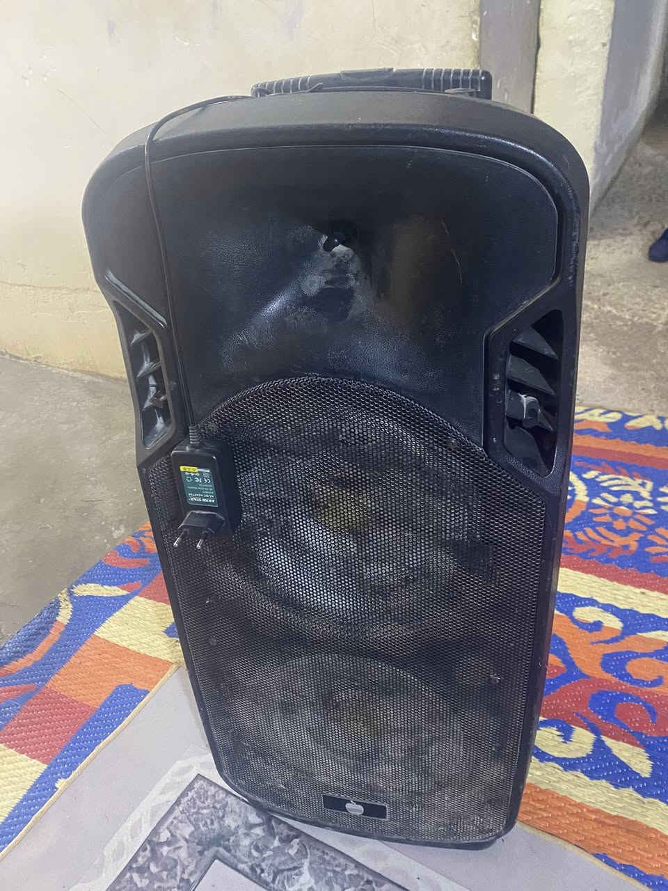 سماعه للبيع  كامله مع الأغراض مآلاته  بس ناقصه بطاريات سعر 150  بيه مجال
الاستفسار خاص


**إذا كنت صاحب هذا الإعلان وتريد حذفه لأي سبب، رجاءا أرسل رسالة إلى الدعم الفني**