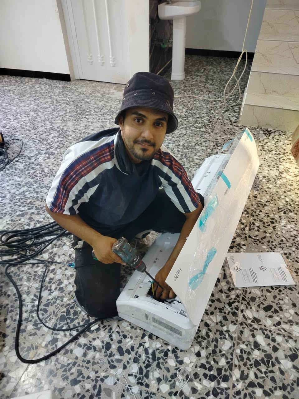 الصراحة تترحملي عليهم معدلين وينصحون بالشغل والتصليح

سيف وعلاوي 
شد السبالت كافة الانواع 
وغسل السبالت 
وصيانة السبالت   
وصيانة الثلاجات المختلفة 
للتواصل الارقام 
0782325232 علي 
***********سيف
