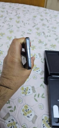 سامسونج S23 • نظيف • زيتوني