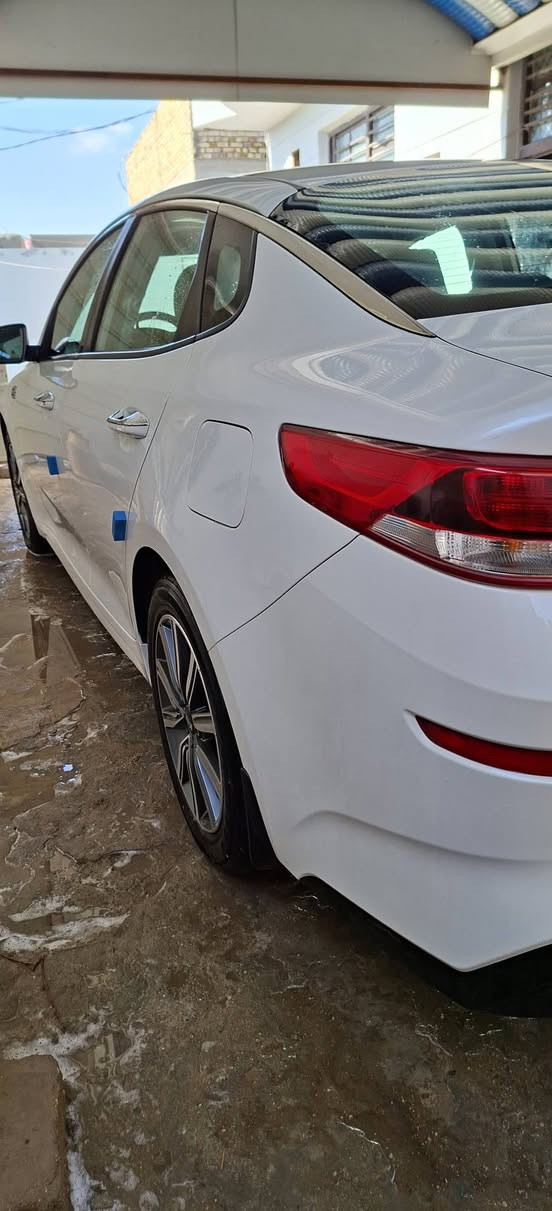 كفالة عامه سياره من ضربه وصبغ وبارد وتبديل وفتح 
ماشيه 86 الف حقيقي 
مكينه 2400 غير مفتوحه مكفول
كير مكفول الحمدلله 
نص فول 
دواخل جلد وصاج 
يدات نيكل 
مري شفط 
بصمات عدد ثنين وحدة مستخدمه والثانيه بعدها ممستخدمه 
كتلوكات شركه موجوده 
سيارة نضيفه ايد وحدة 
عنوان سيارة ديوانيه 
شراي يتصل او وات ساب 
***********
***********
