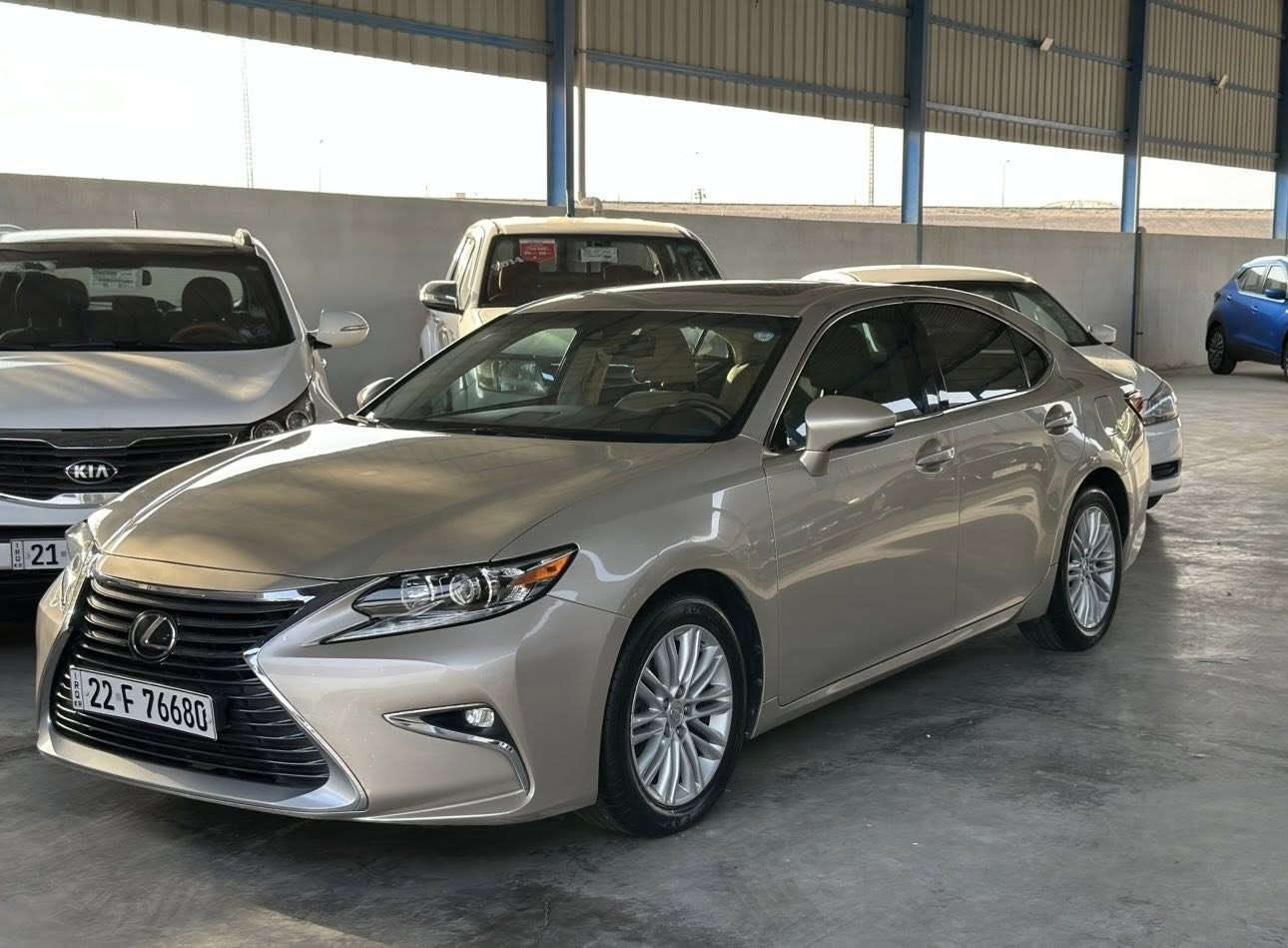 لگزز Es 350
2017
ماشي 118
السعر 230 
حادثها بس بونيدصبغ وحافت الجاملغ بدون دواخل كير محرك شرط ع حالت الوكاله سنويه جديده رقم جديد 
مكان كركوك للاستفسار 
***********
